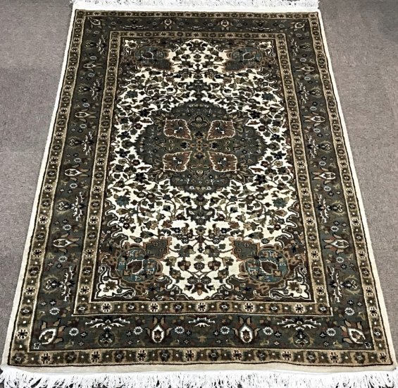 kashan beige 6'.2x4'.1 - Click Image to Close